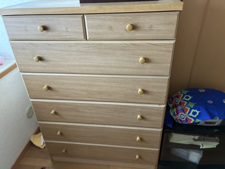 和歌山市で不用品(タンス)回収致しました